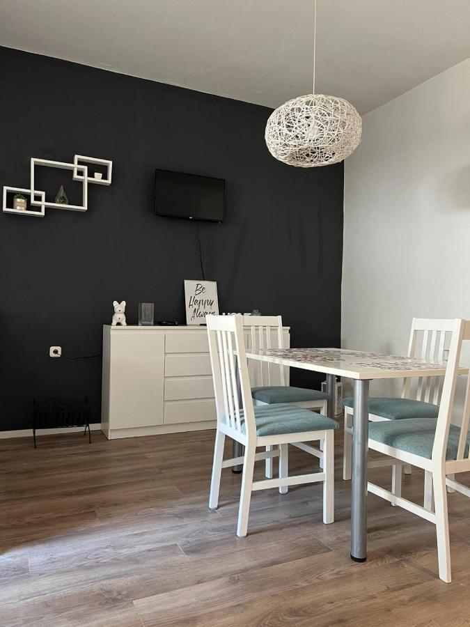 Appartement Apartman Robi à Zadar Extérieur photo