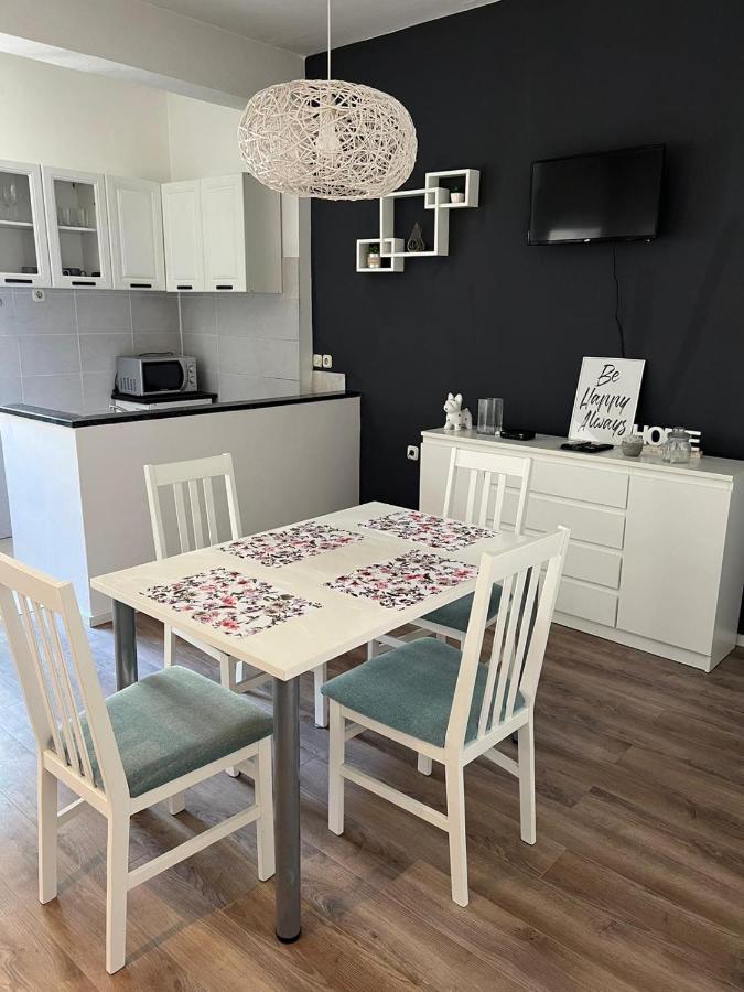 Appartement Apartman Robi à Zadar Extérieur photo